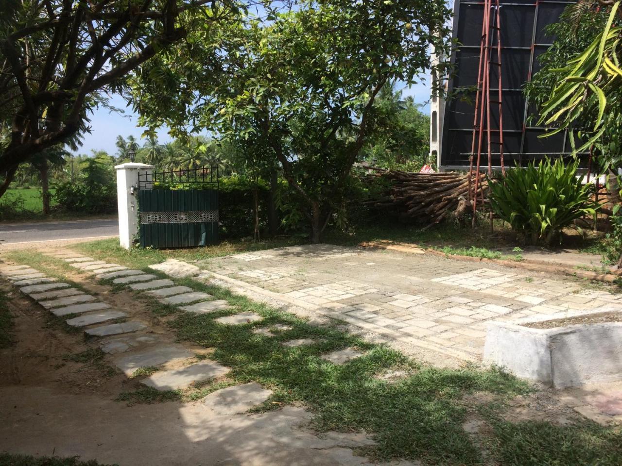 Hotel View Point Tissamaharama Exterior foto